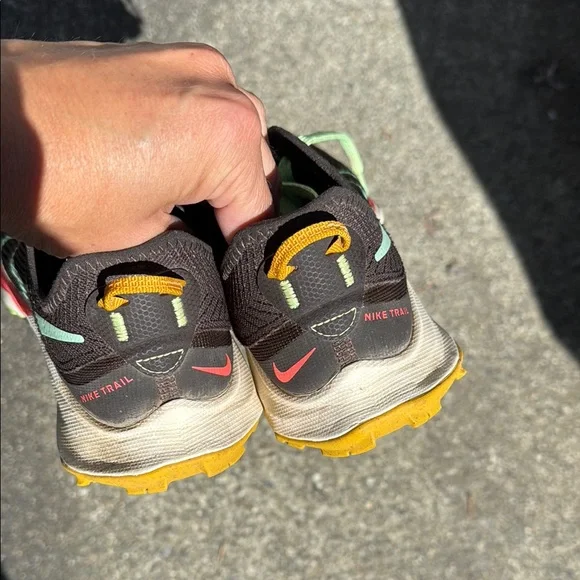 Nike Terra Kiger 8 Trail Running Shoes Size 8.5 - Picture 5 of 6